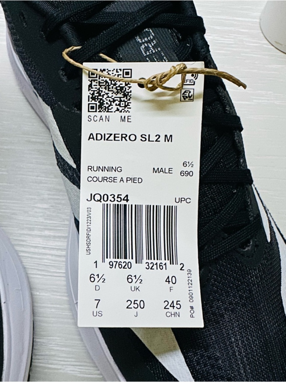 Size 7 adidas Black & White Performance Running Sneakers - Picture 8 of 13
